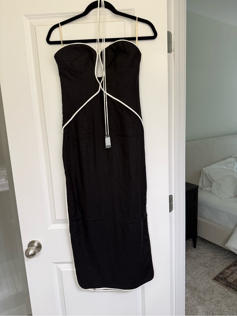 FARM Rio Black Midi Dress with White Contrast Piping - Picture 2 of 7